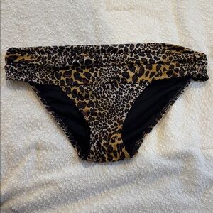 Women's Victoria Secret swim bottom 
Size M